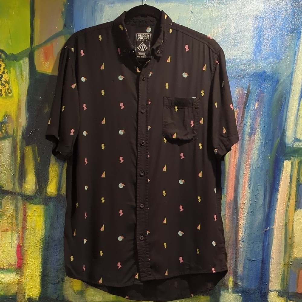 Super Massive Vintage 80s Geometric Design short sleeved Button down Shirt M